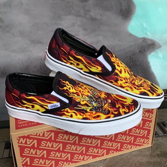 VANS CLASSIC SLIP ON SAMURAI RISING BLACK/Trwht MN - Picture 8 of 16